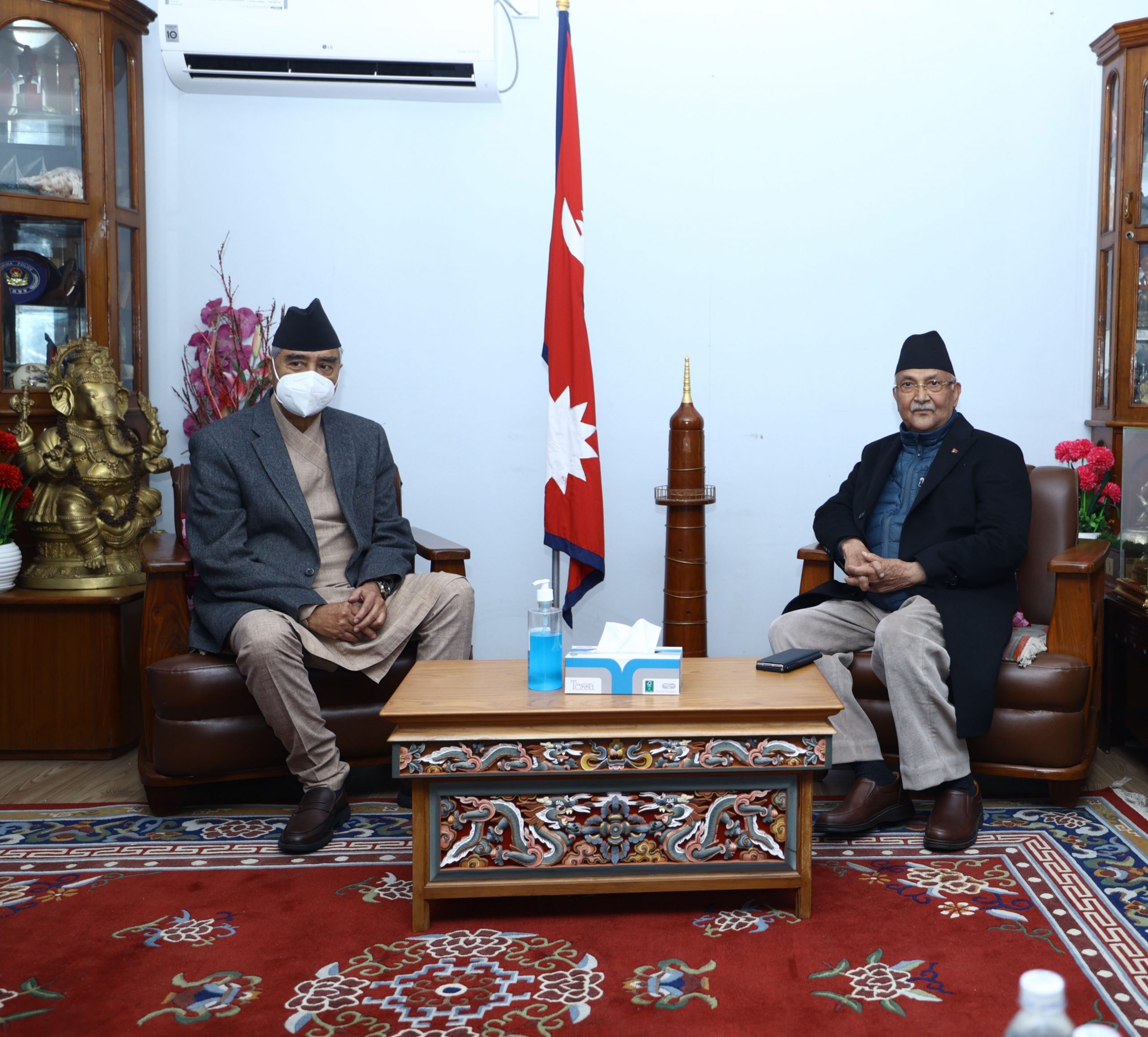 Deuba vs Oli