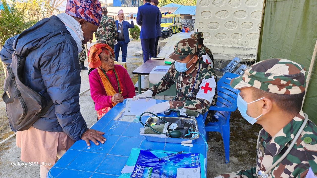 Nepal Army organizes free health camp in Siraha village